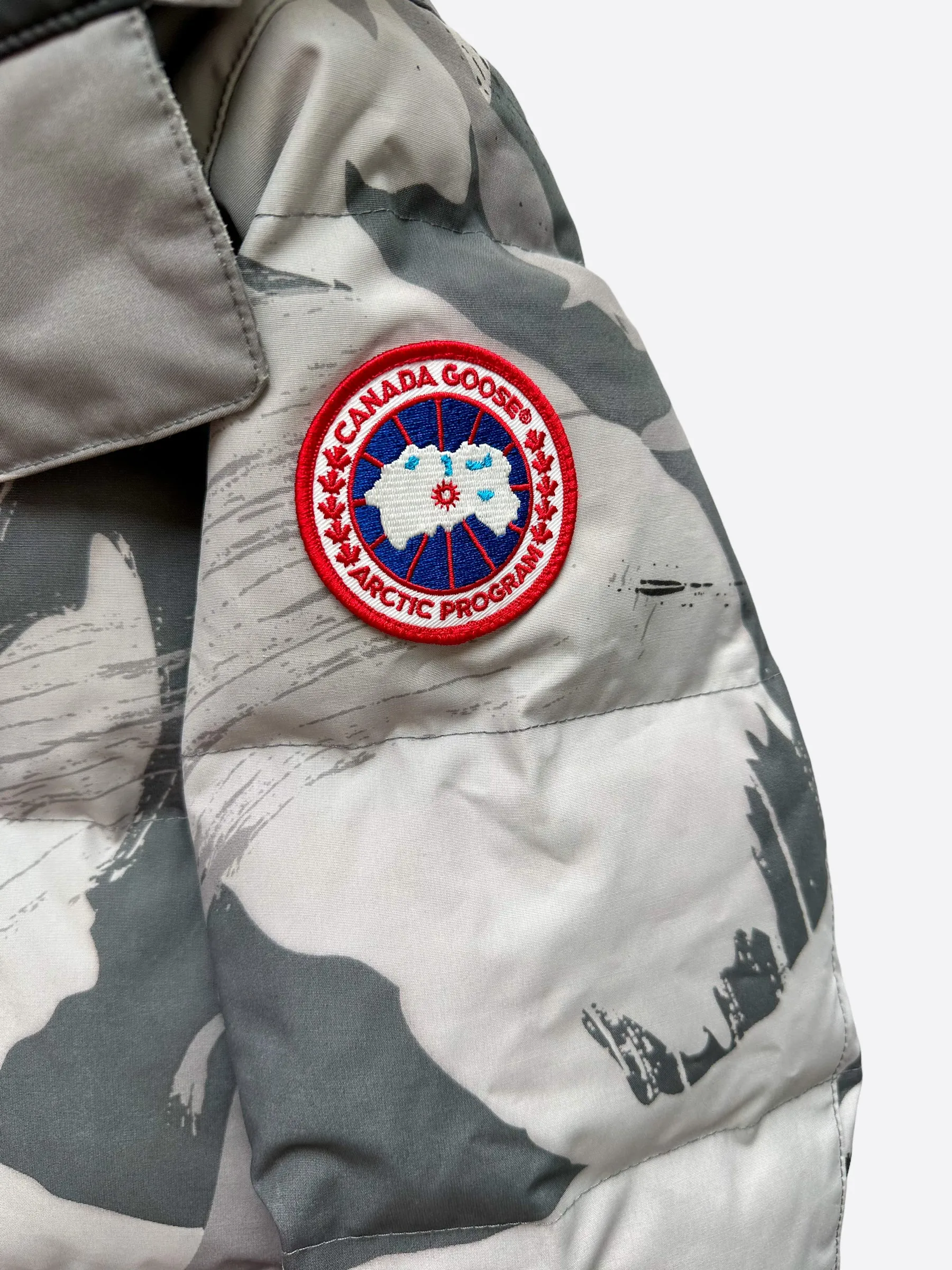 Canada Goose Grey Camo Chelsea Women's Jacket