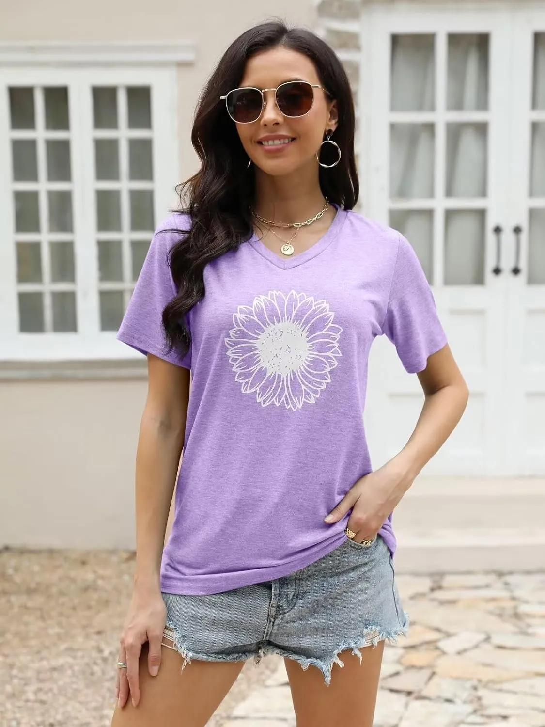 EADINVE Women's Short Sleeve V Neck Sunflower Graphic Printed Summer Tee Vintage T Shirt Cotton Tops Novelty Cool Shirt