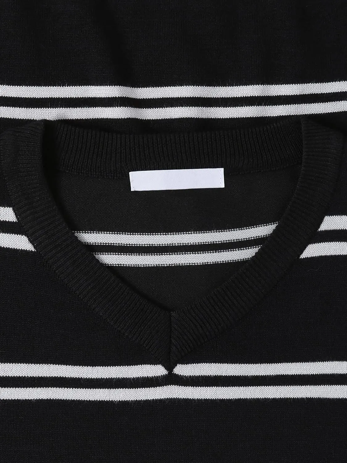 Hat and Beyond Mens Premium Knit Sweater Slim Fit Lightweight Pullover Long Sleeve Crewneck & V-Neck Sweatshirt