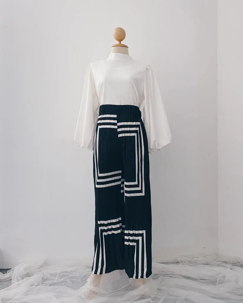 Korean Pleated pants - Boho & Boxy