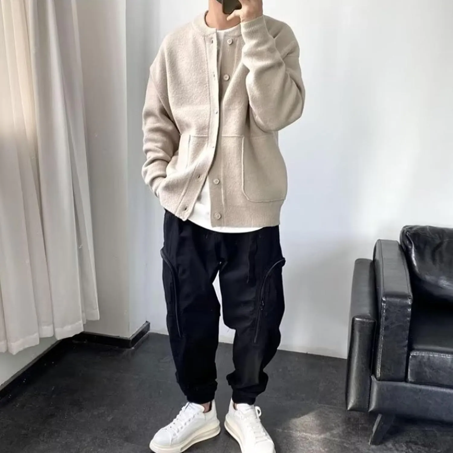 Men's Loose Fit Button Down Sweater Knitted Crew Neck Casual Sweater Cardigan Fashion Long Sleeve Sweaters