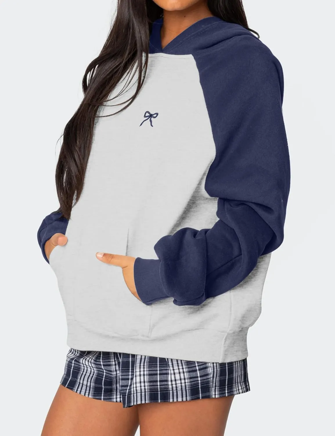 MISSACTIVER Women Bow Graphic Sweatshirt Color Block Pullover Hoodie Fall Fashion Oversized Hooded Sweatshirt Tops