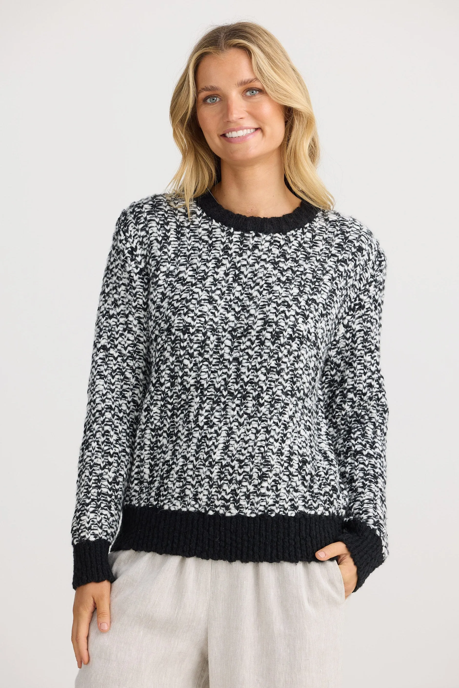 Twain Knit - Black W White