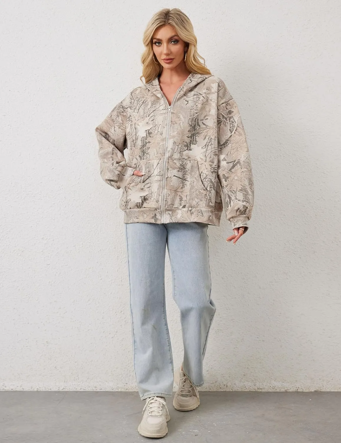 Womens Camo Zip Up Hoodie Long Sleeve Maple Leaf Print Oversized Hooded Jacket Fleece Full Zip Sweatshirt with Pockets